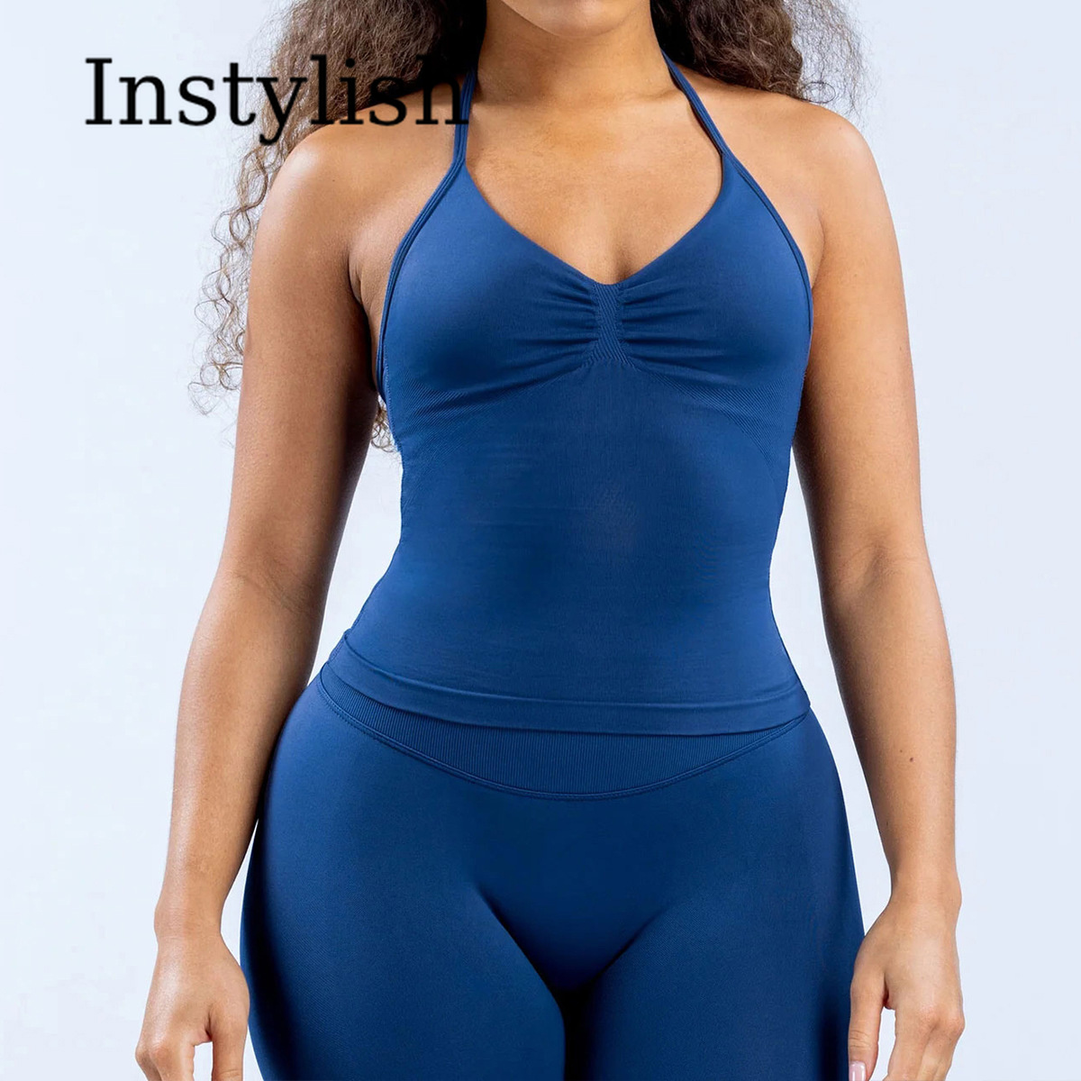 طقم يوجا نسائي من قطعتين بدون  - مراجعة Fitness & Nutrition Lab وسعره